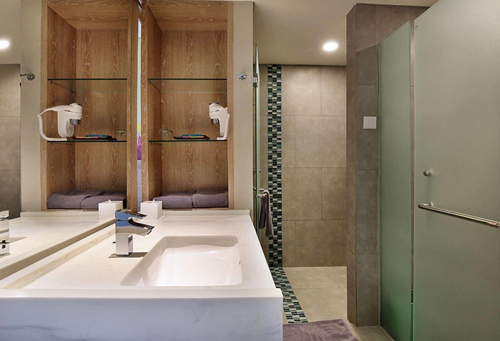 Ibis Styles Bogor Raya Hotel Kültér fotó